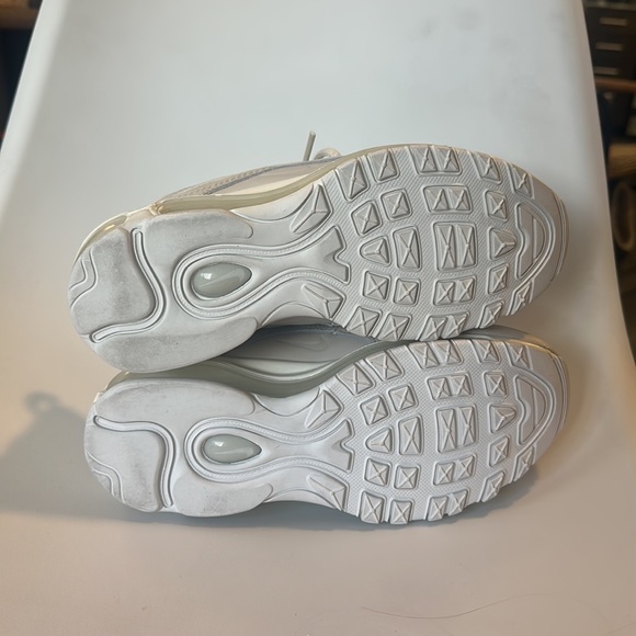Nike Women’s Air Max 97 Light Bone / Phantom - size 6 - Picture 6 of 11